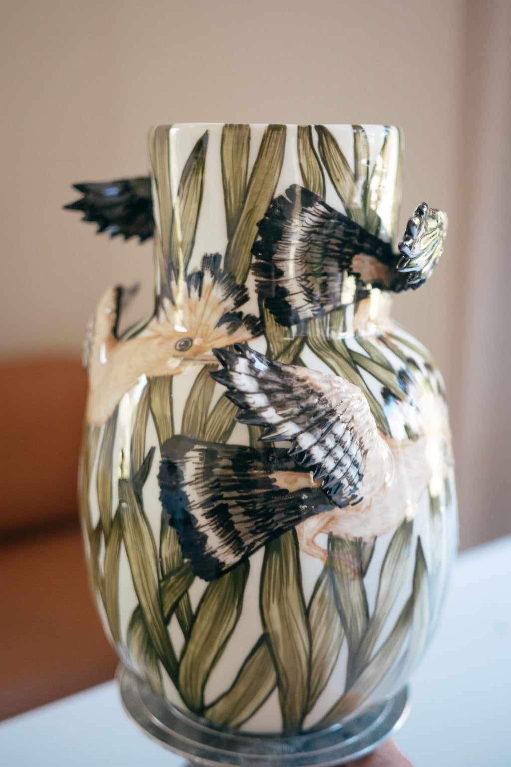 Hoopoe wings | Porcelain vase