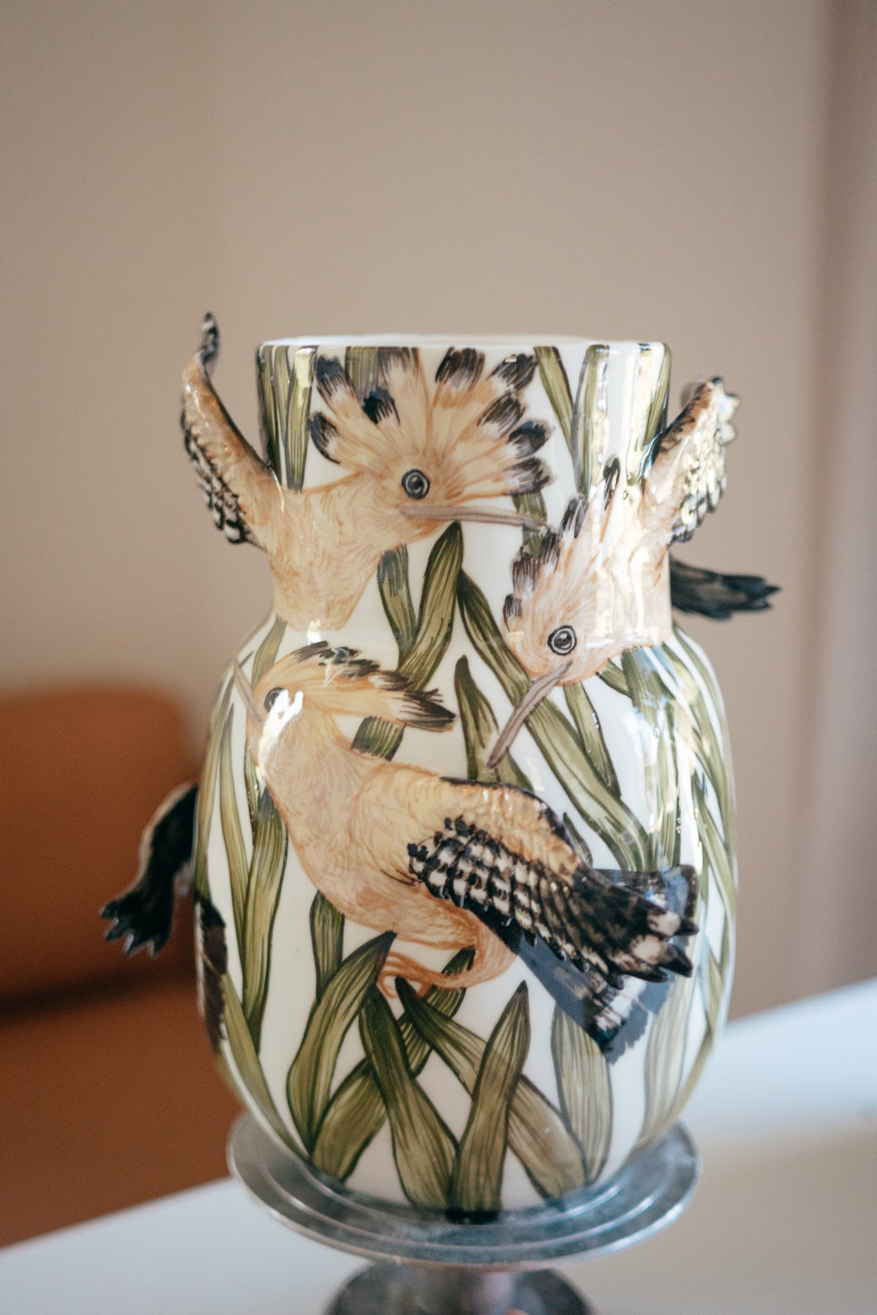 Hoopoe wings | Porcelain vase