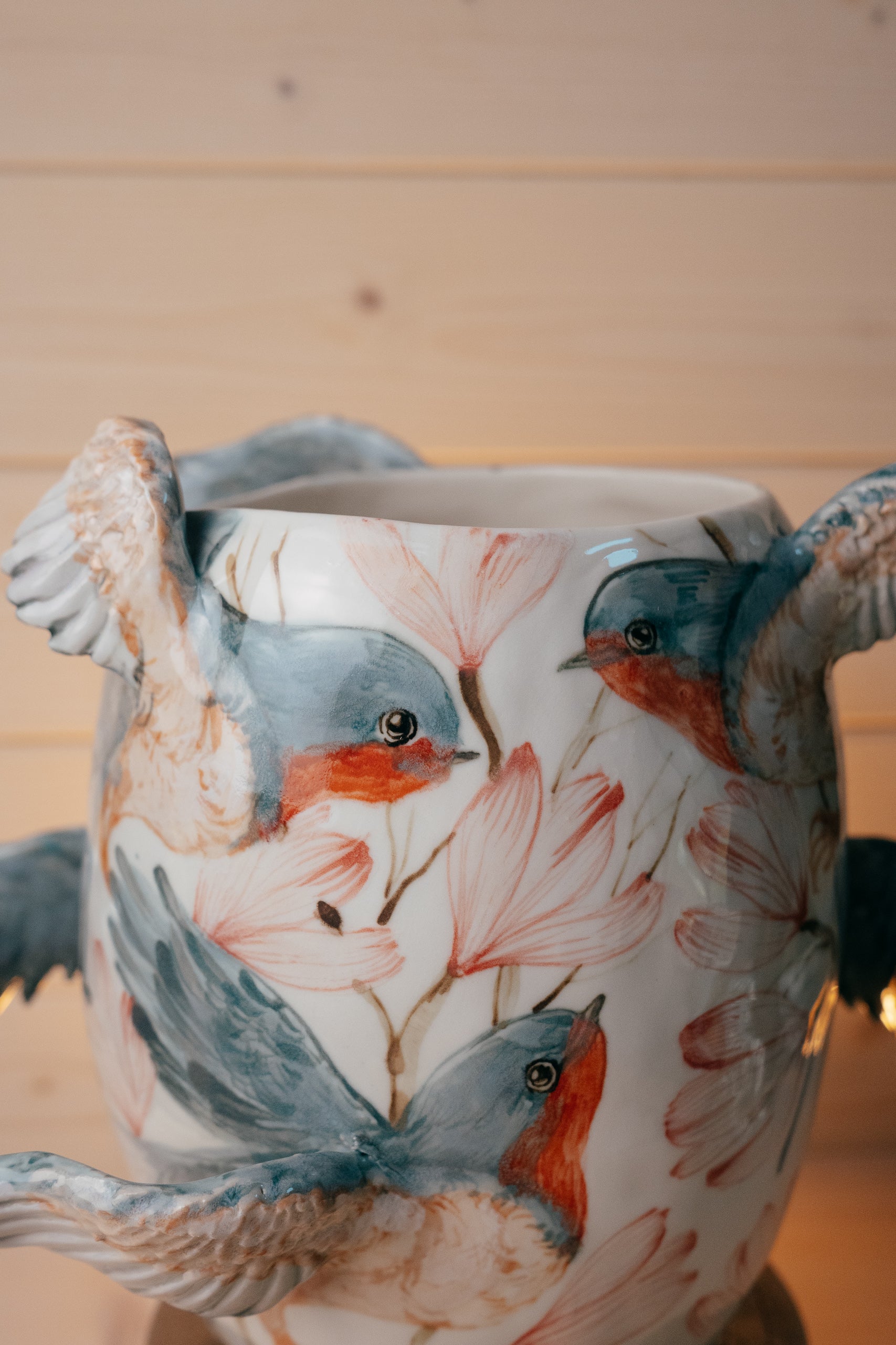 Porcelain vase | Swallows in magnolias