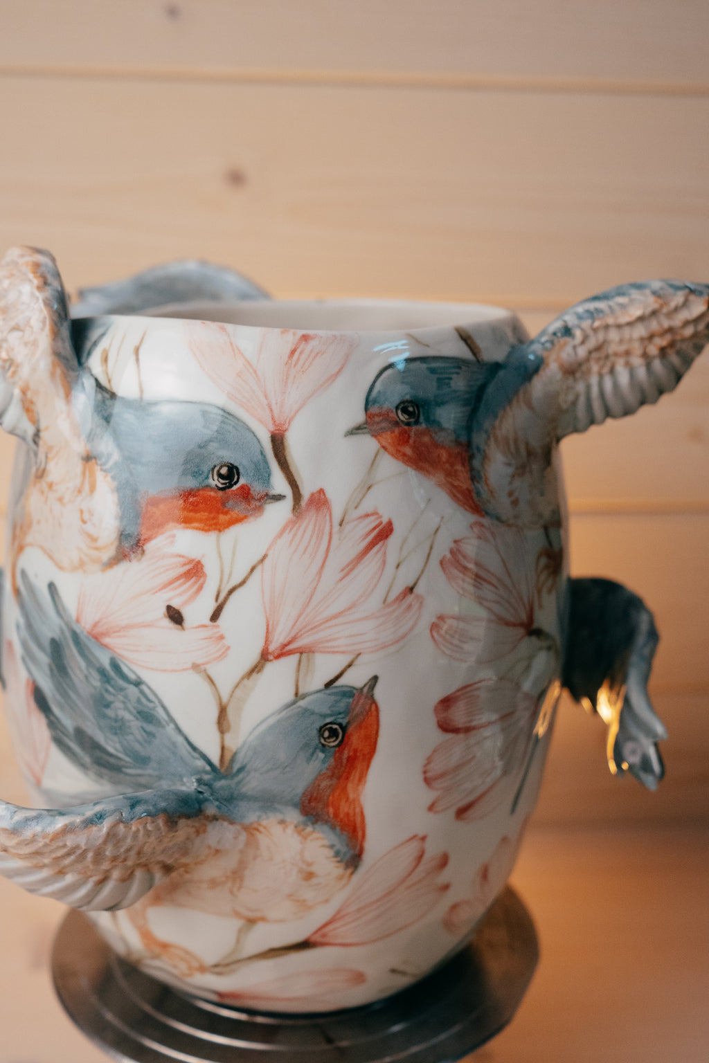 Porcelain vase | Swallows in magnolias