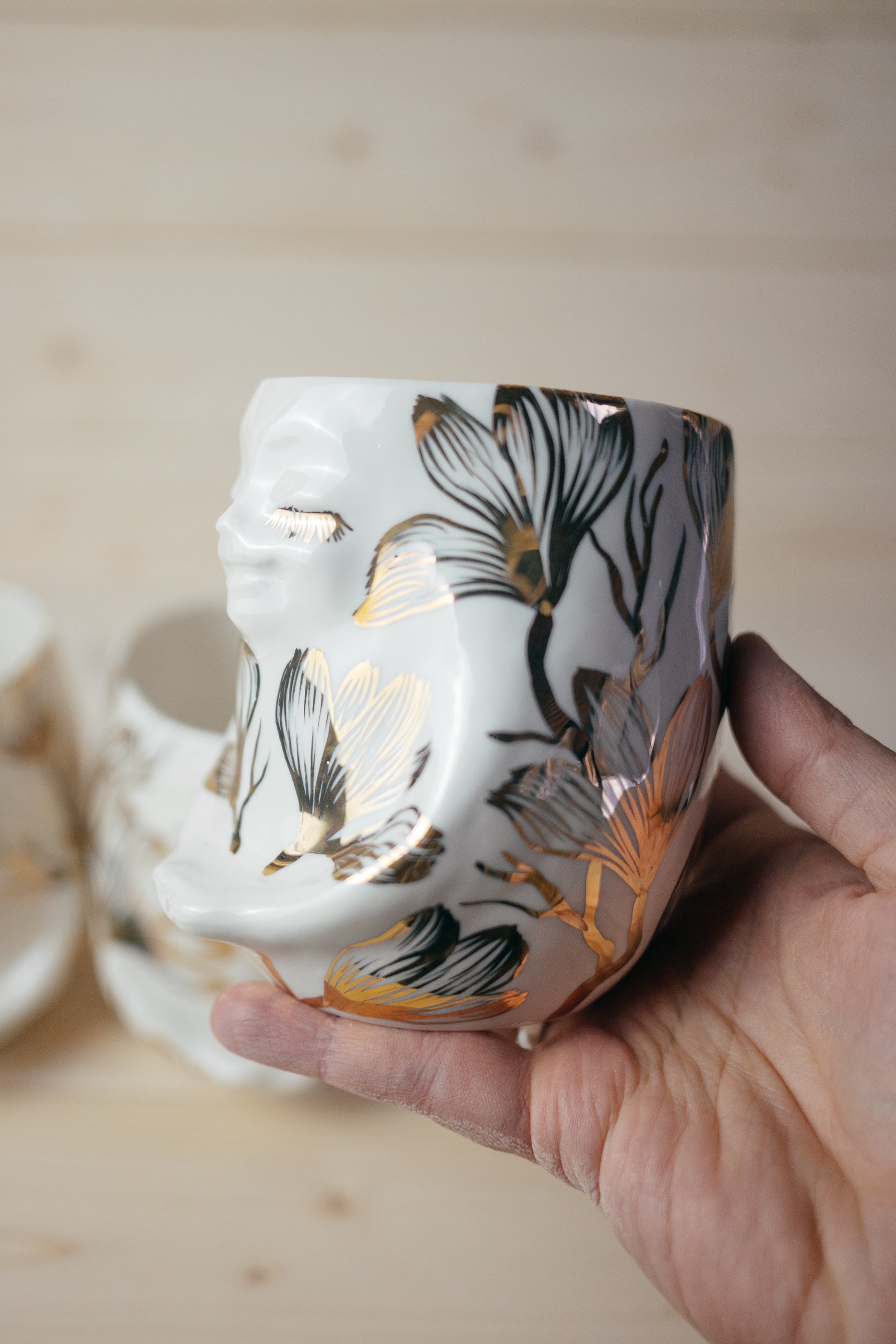 Golden Magnolia | Porcelain vase