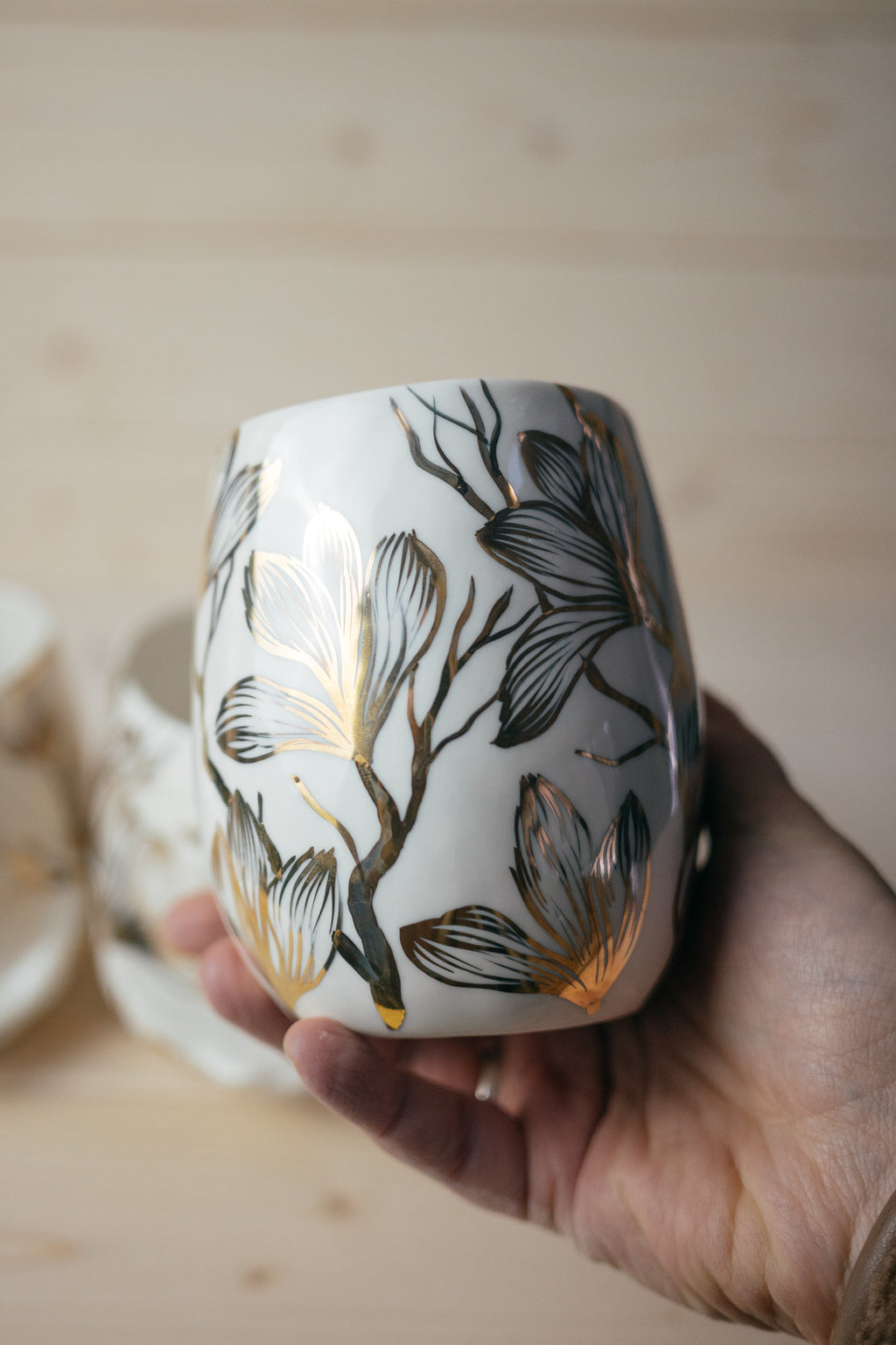 Golden Magnolia | Porcelain vase