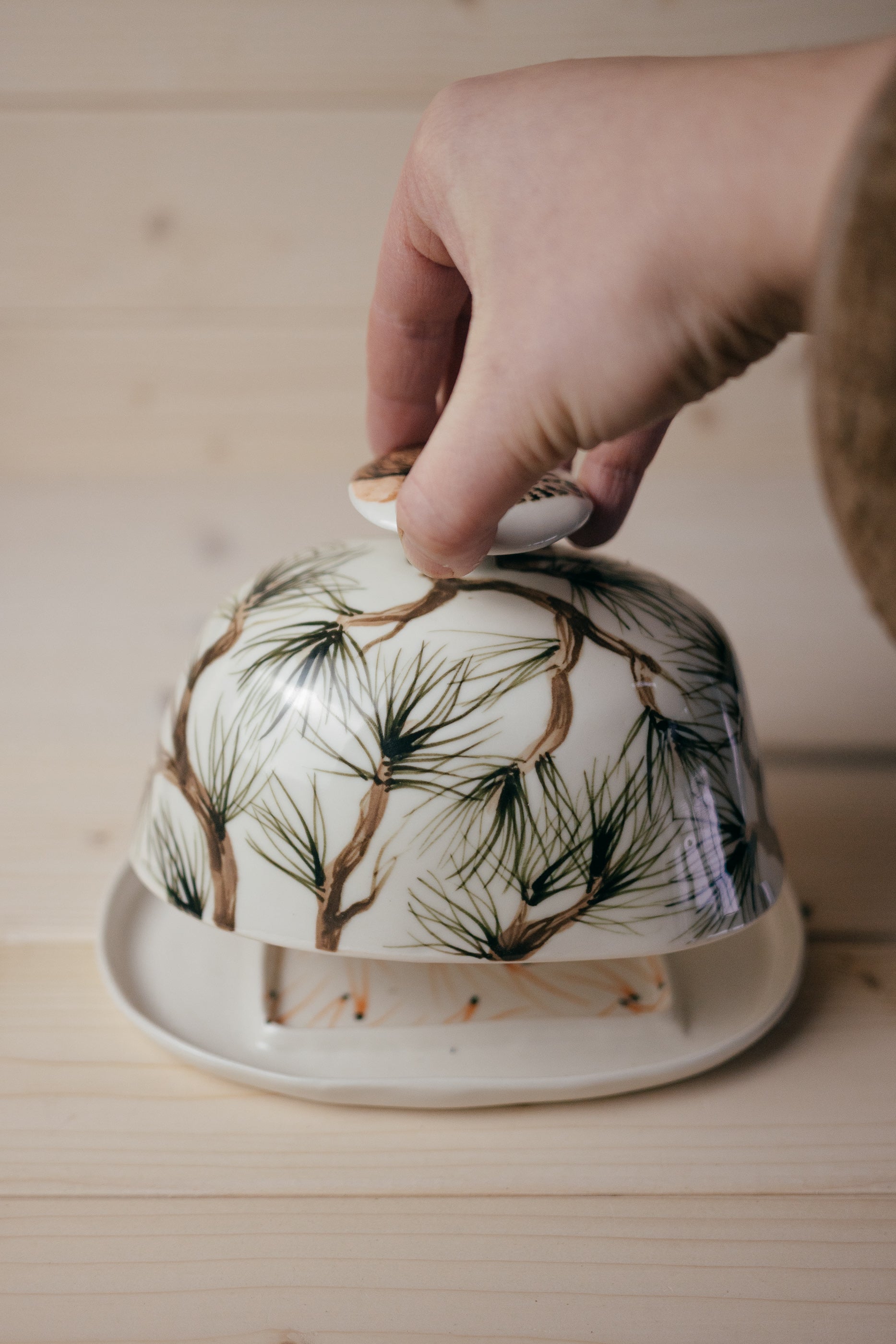 Porcelain butter dish | Crested tit