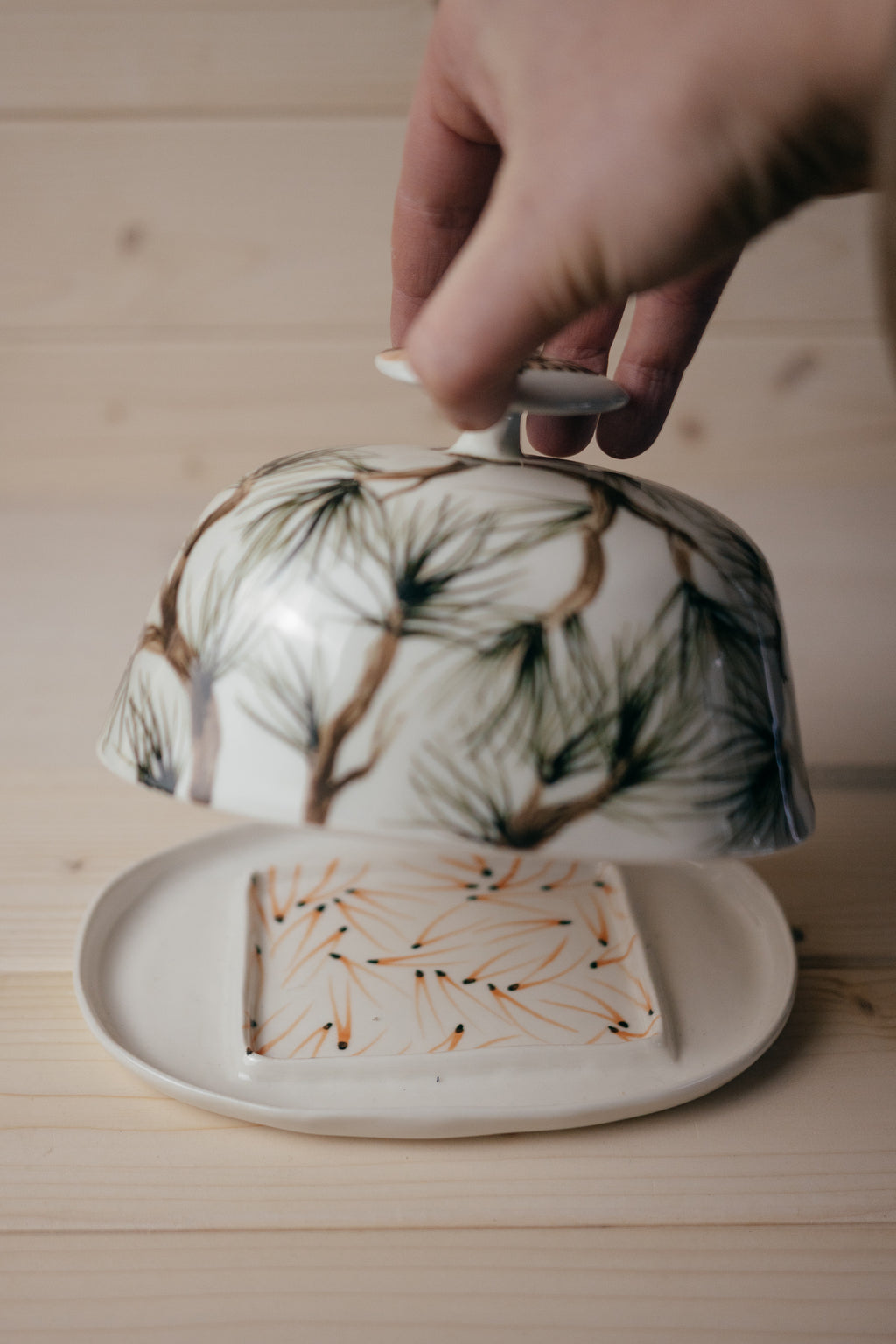 Porcelain butter dish | Crested tit