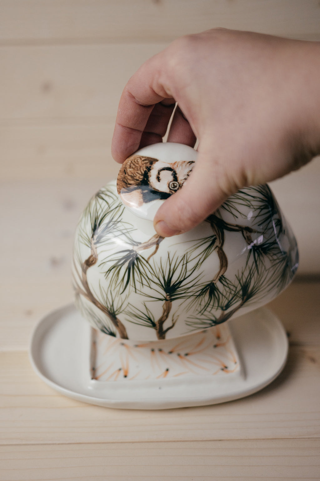 Porcelain butter dish | Crested tit