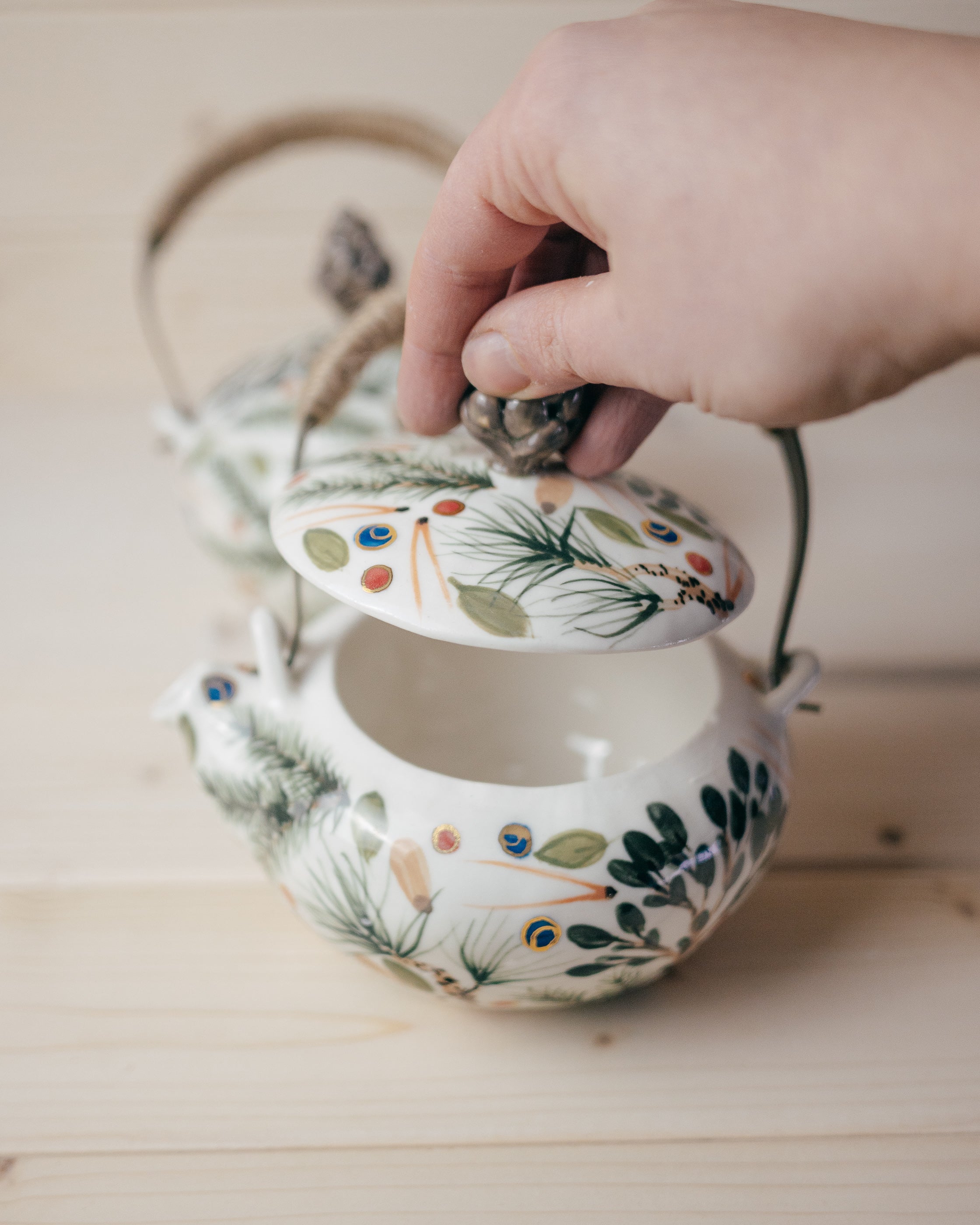 Ovisi forest | Handmade porcelain teapot