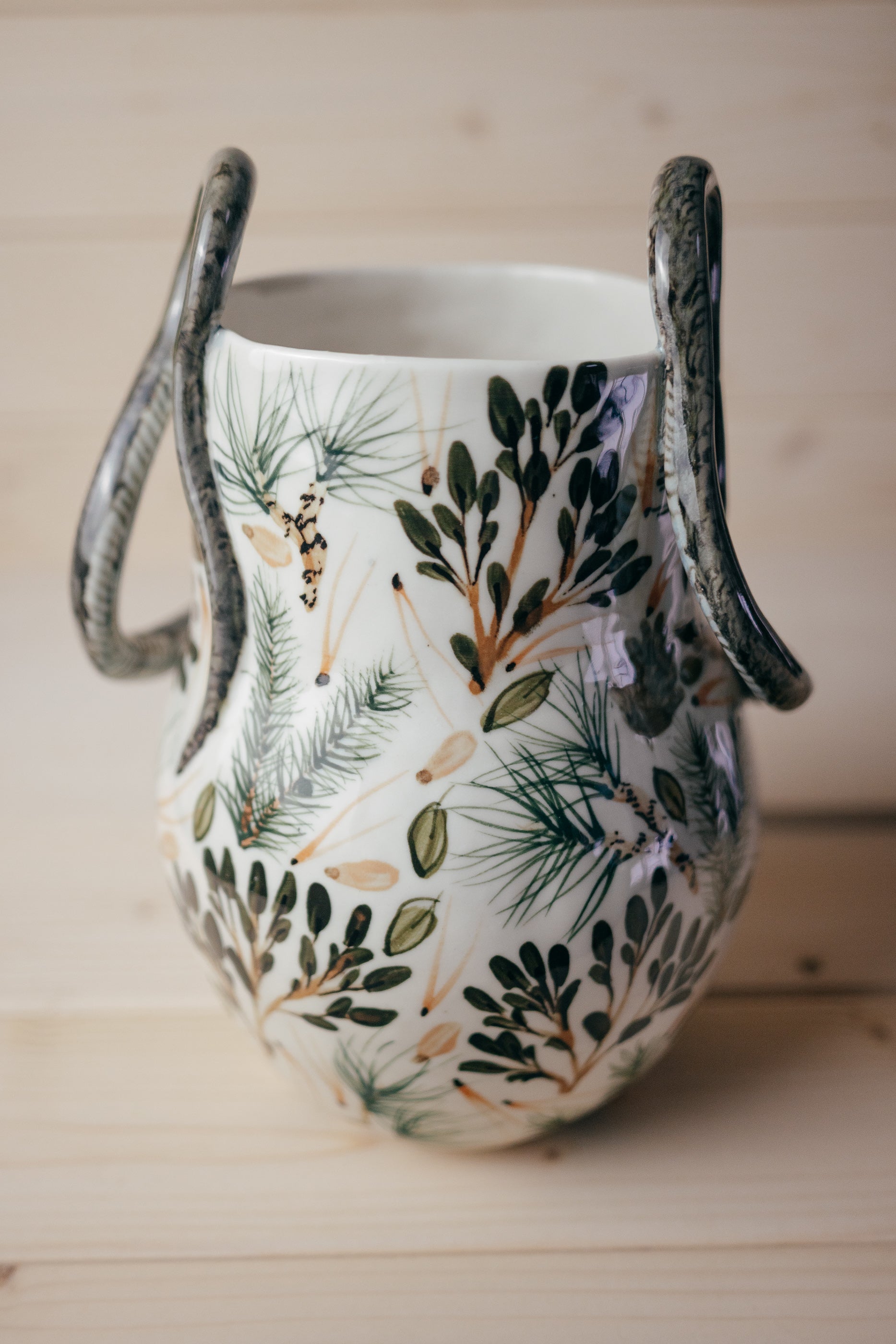 Grass Snake | Porcelain vase