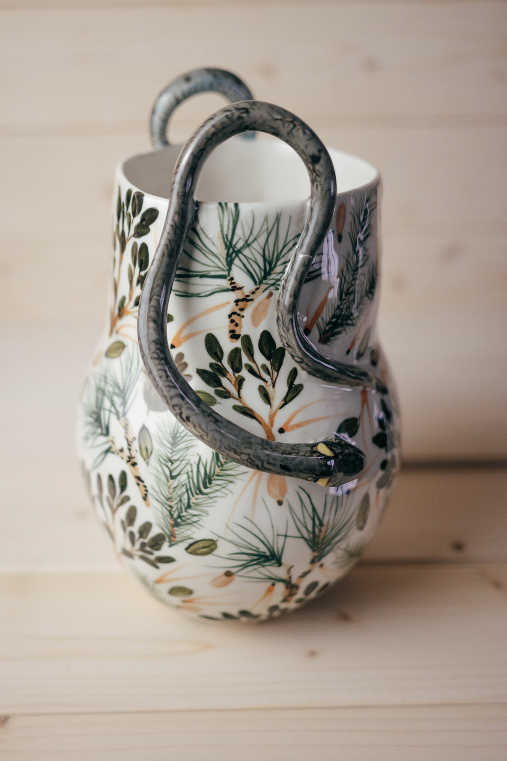 Grass Snake | Porcelain vase