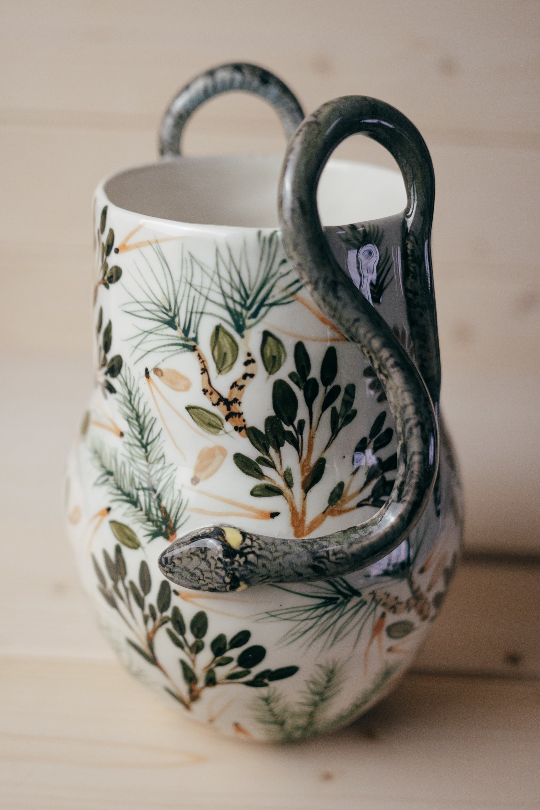 Grass Snake | Porcelain vase