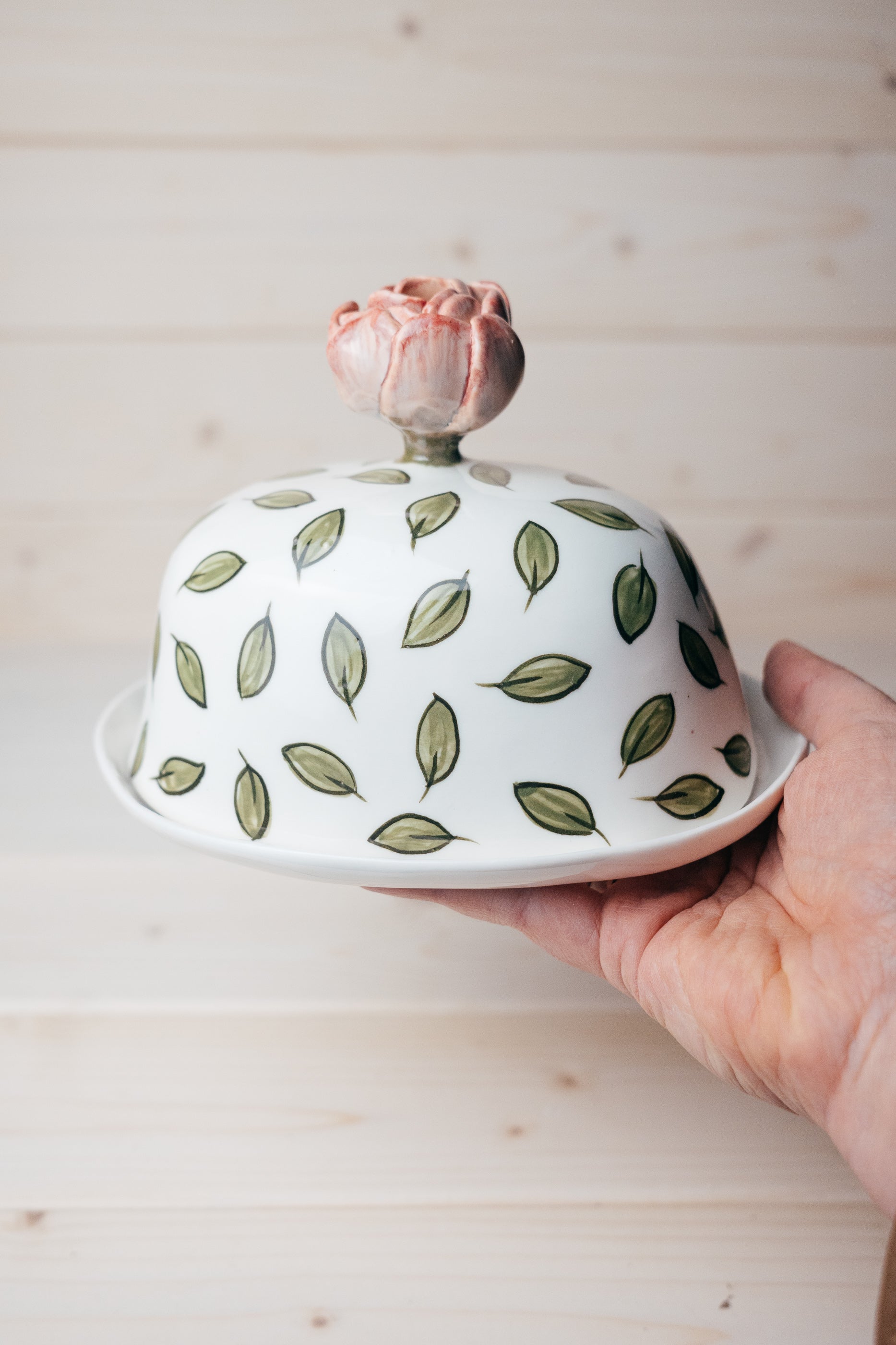 Porcelain butter dish | Tulip