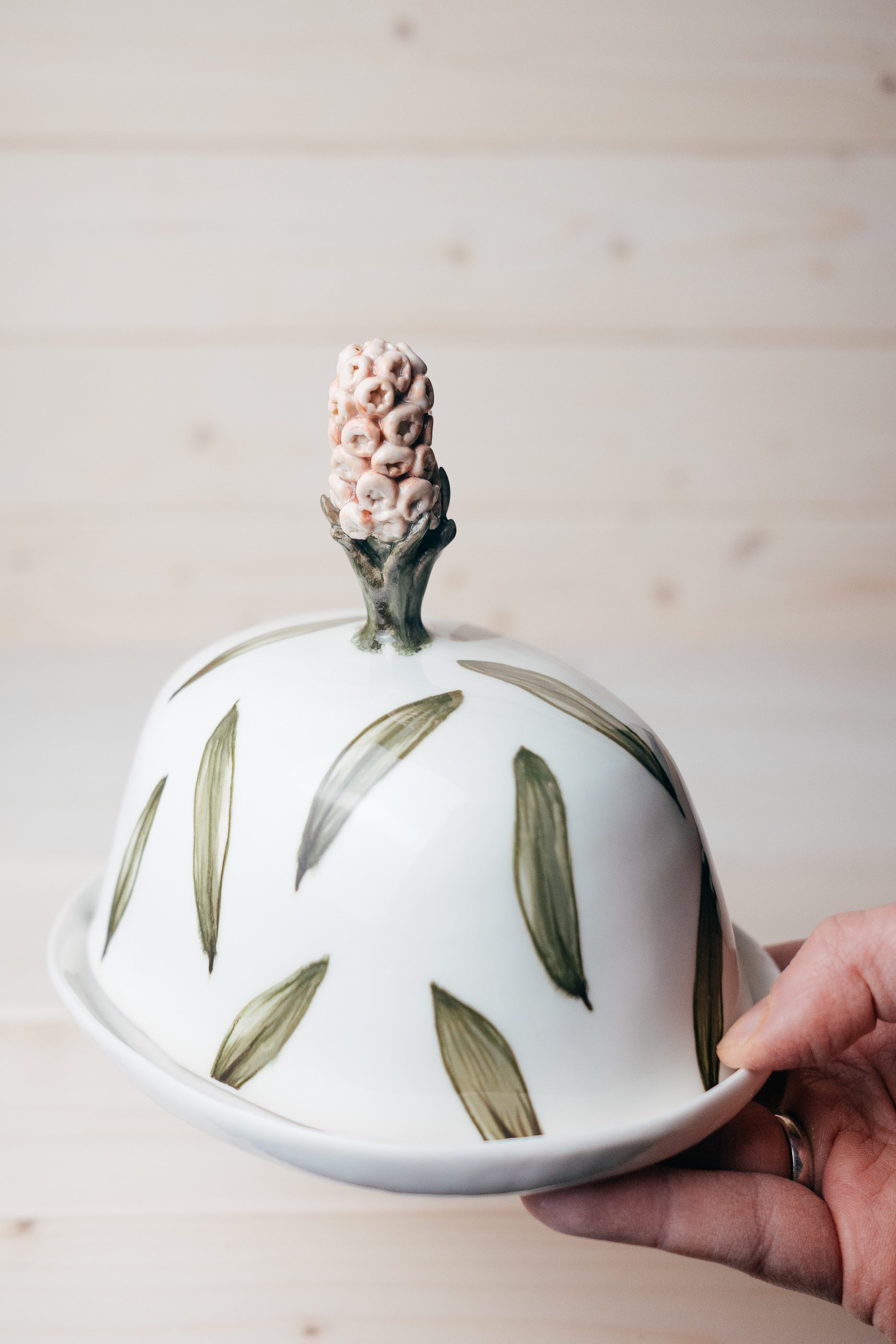 Porcelain butter dish | Hyacinth