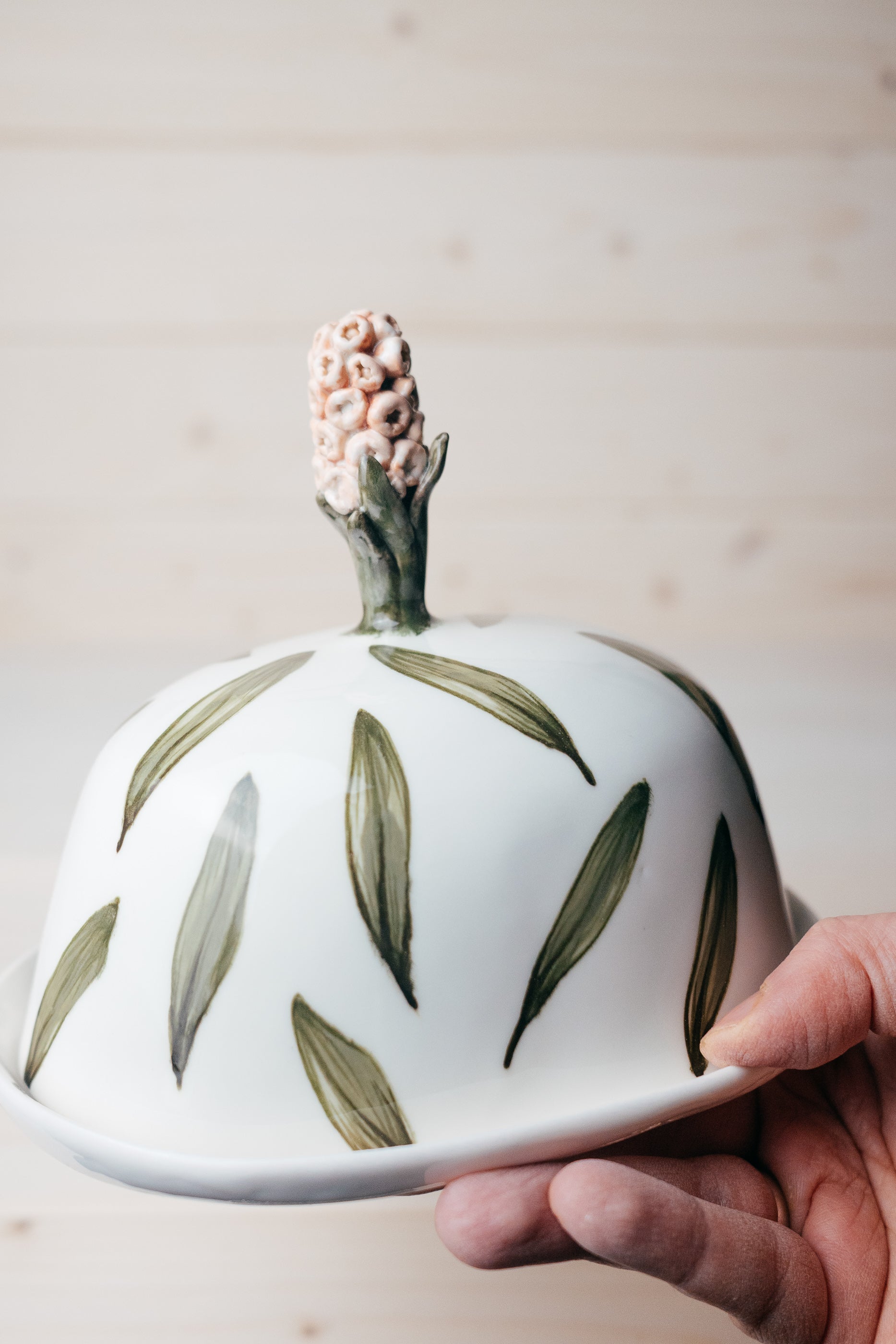Porcelain butter dish | Hyacinth