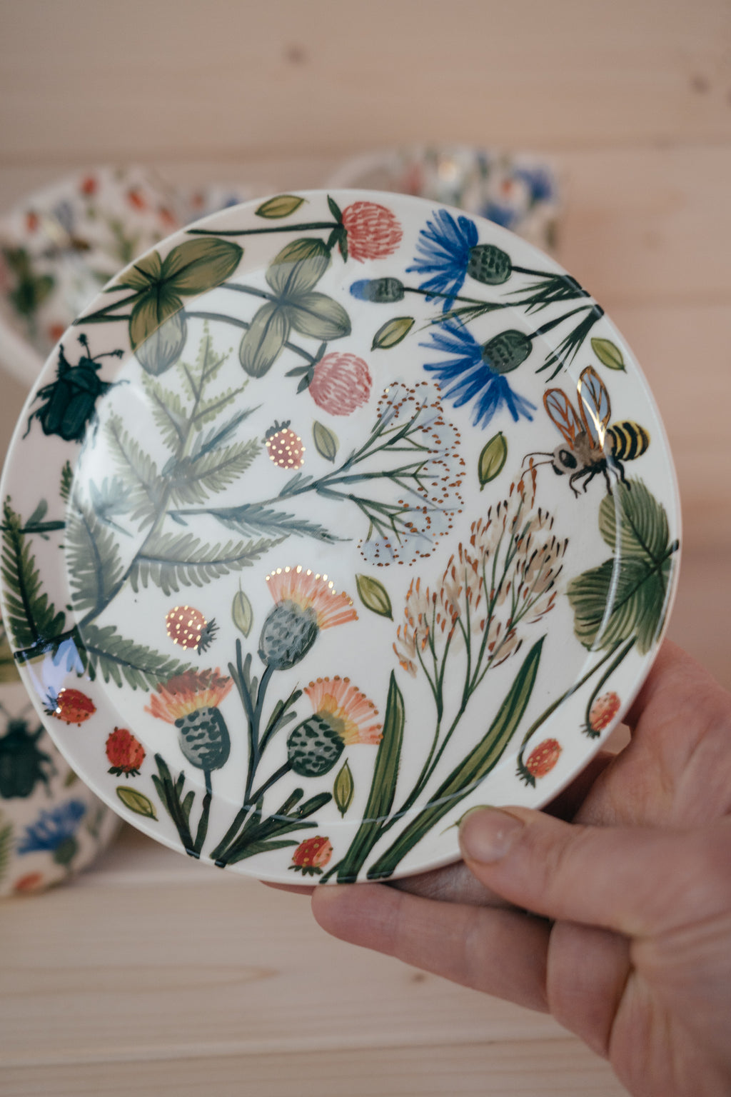 Vasaras pļava | Apgleznots porcelāna šķīvis