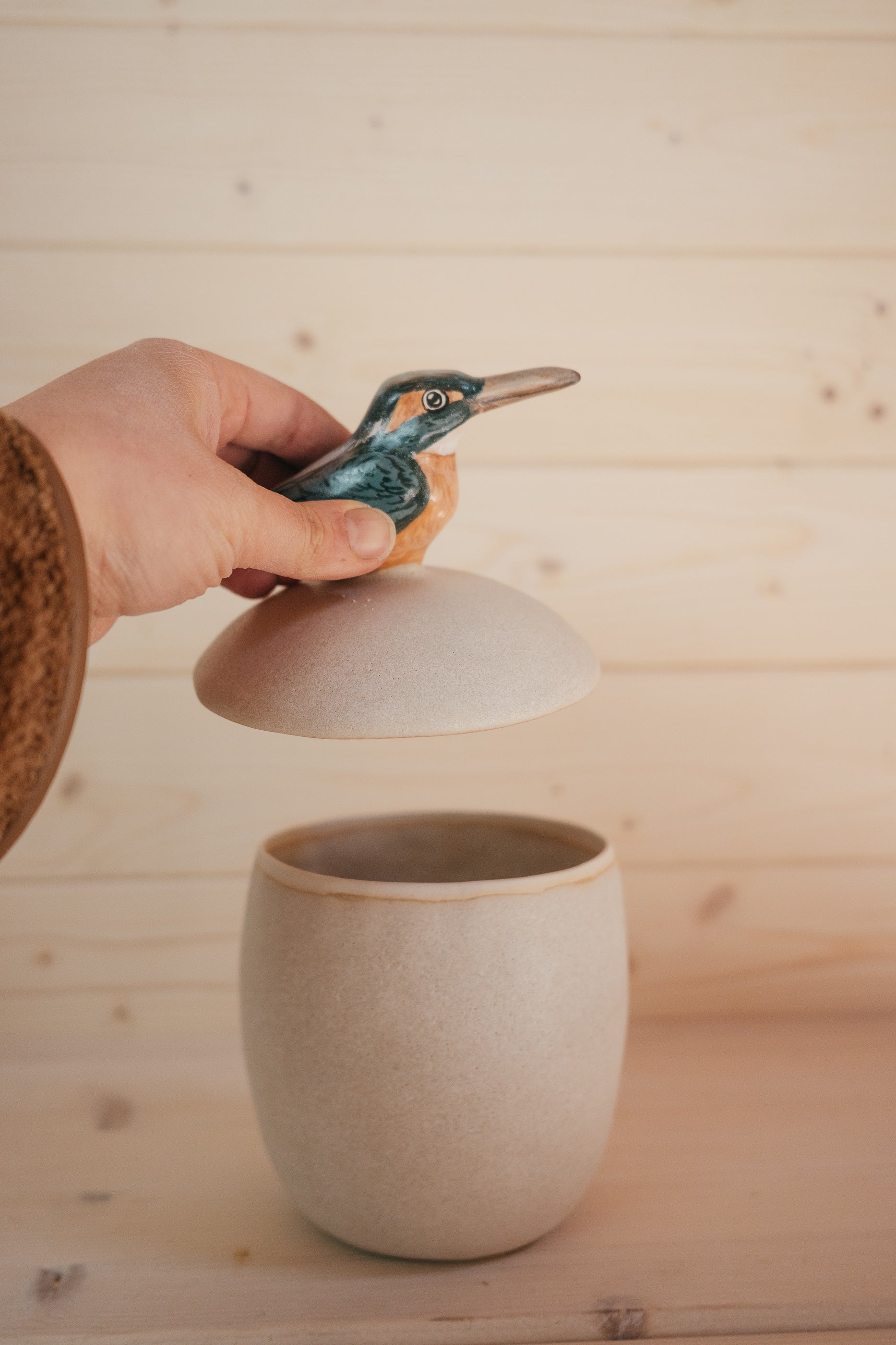Kingfisher | Lidded stoneware vessel