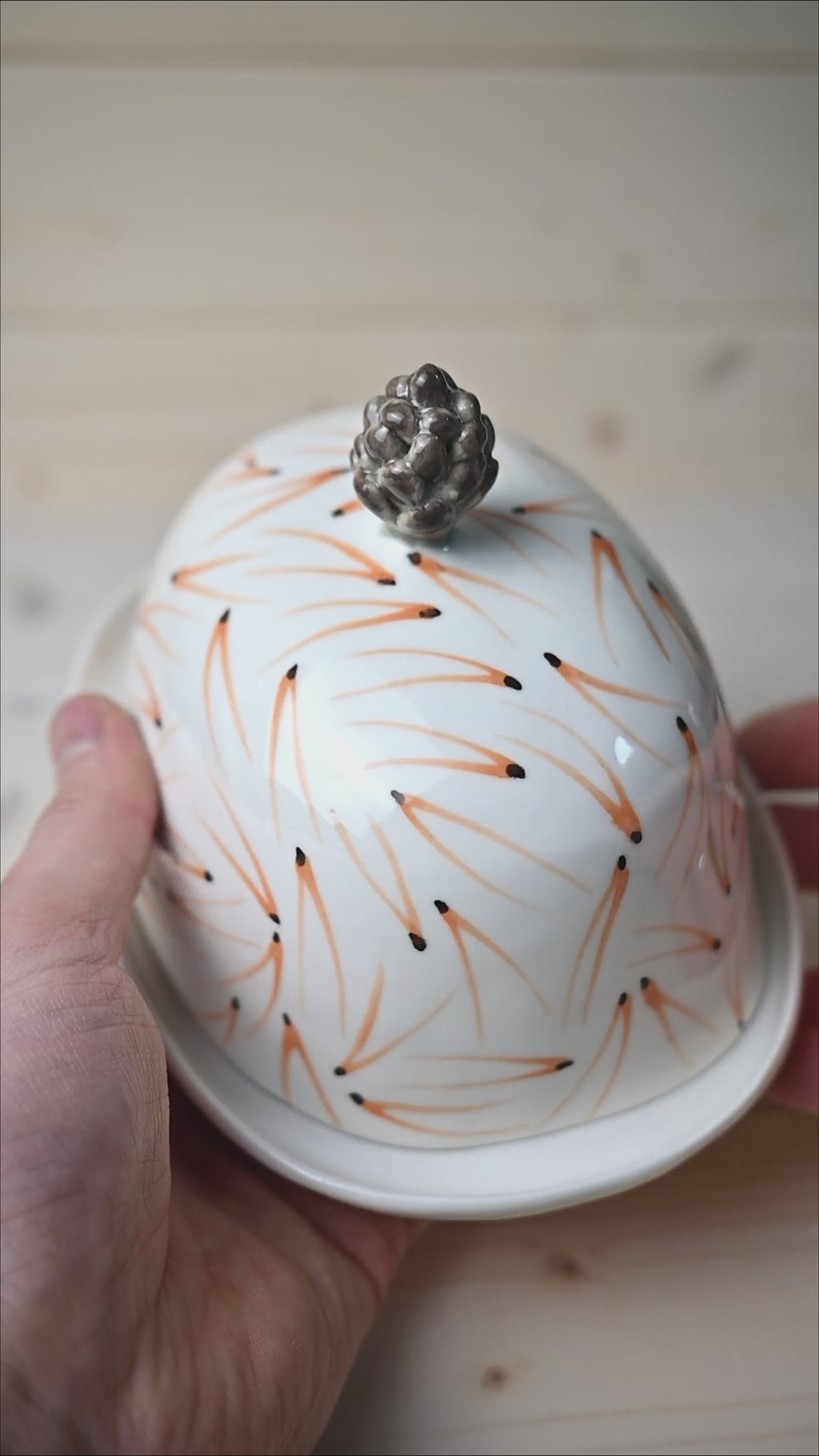Porcelain butter dish | Pine cone