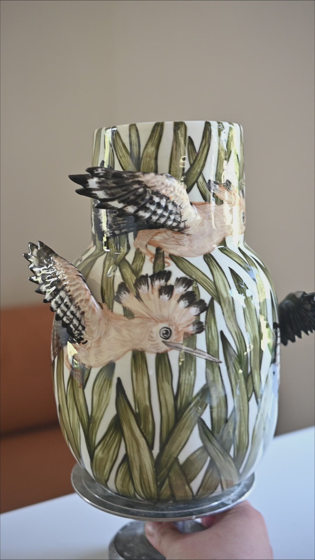Hoopoe wings | Porcelain vase